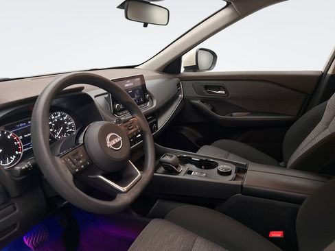 Used 2023 Nissan Rogue SV AWD/4WD image 9