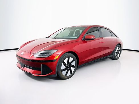 Used 2024 Hyundai Ioniq 6 SE RWD image 3