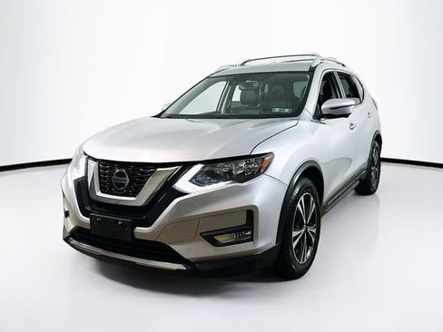 Used 2018 Nissan Rogue SL image 3