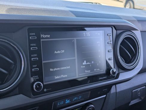 Used 2023 Toyota Tacoma TRD Off-Road image 19