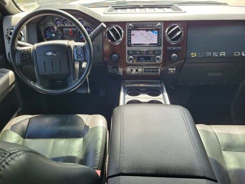 Used 2011 Ford F350 Lariat w/ Lariat Interior Pkg image 19