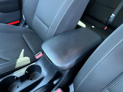Used 2021 Kia Forte LXS FWD image 21