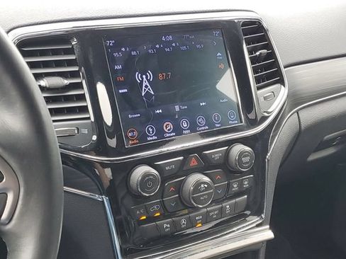 Used 2019 Jeep Grand Cherokee Limited AWD/4WD image 13