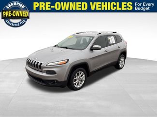 Used 2018 Jeep Cherokee Latitude video 1