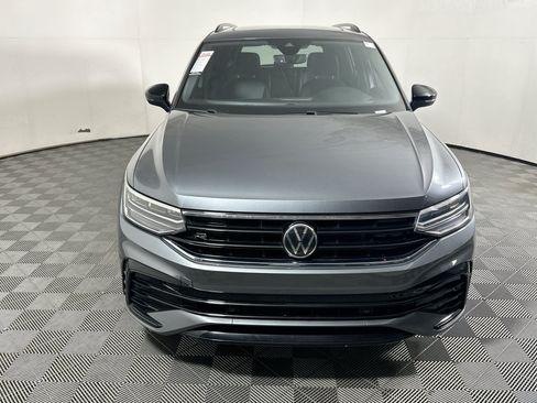 Used 2022 Volkswagen Tiguan SE R-Line FWD image 8