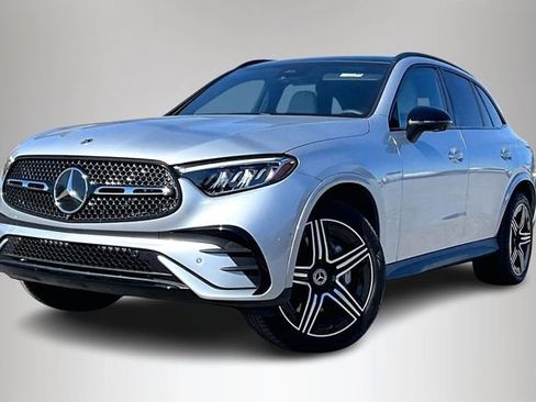 New 2026 Mercedes-Benz GLC 350e 4MATIC image 2