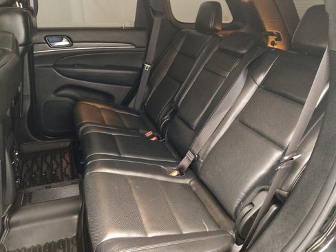 Used 2020 Jeep Grand Cherokee High Altitude AWD/4WD image 18