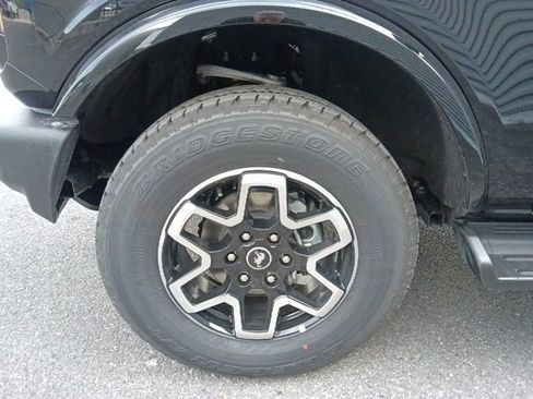 New 2025 Ford Bronco Outer Banks image 10