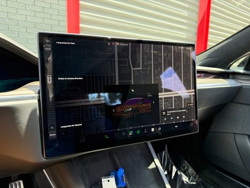 Used 2022 Tesla Model S AWD/4WD image 22