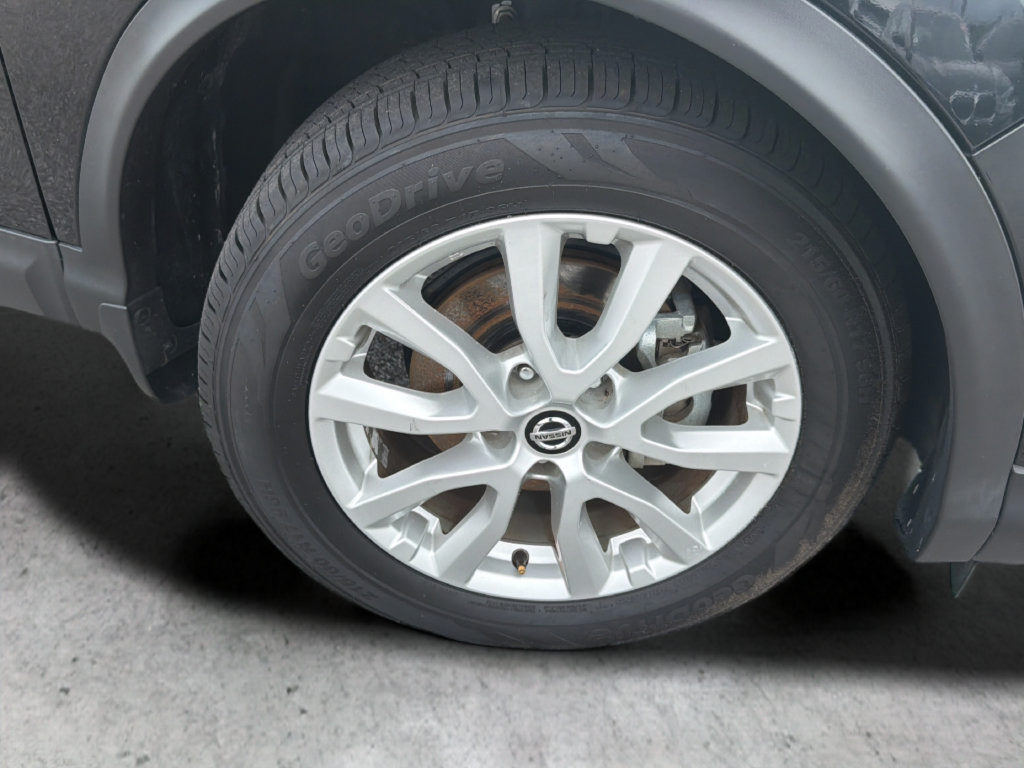 Used 2022 Nissan Rogue Sport SV AWD/4WD image 57