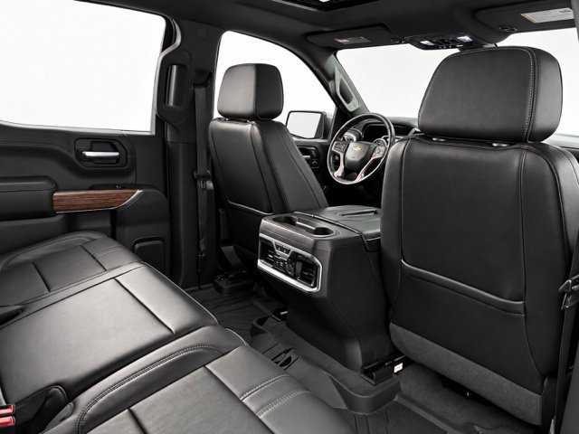 Used 2020 Chevrolet Silverado 1500 High Country w/ Technology Package AWD/4WD image 25
