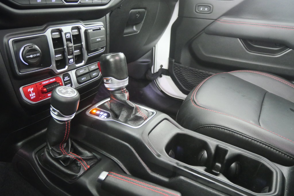 Used 2021 Jeep Gladiator Rubicon AWD/4WD image 29