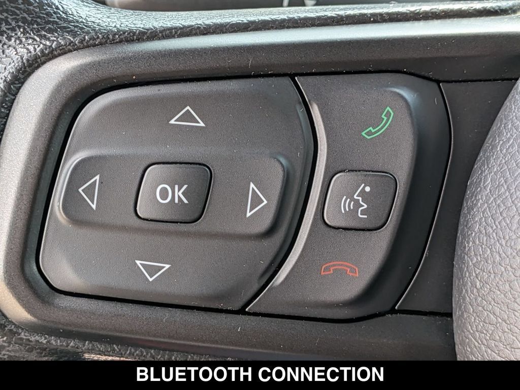 Used 2023 Jeep Wrangler Sport AWD/4WD image 5