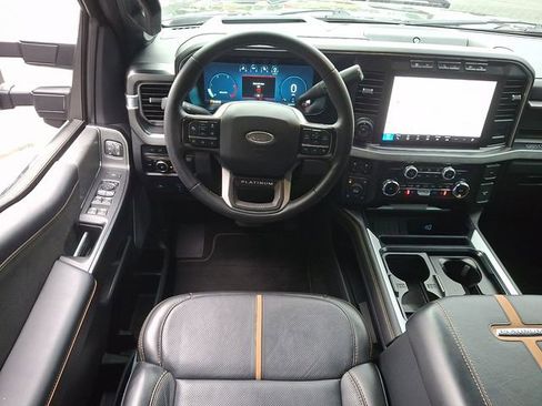 Used 2024 Ford F250 Platinum AWD/4WD image 11