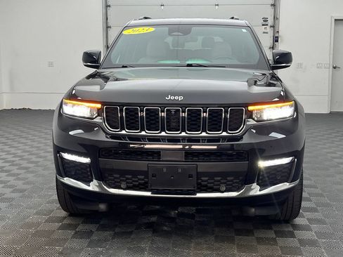 Used 2023 Jeep Grand Cherokee L Limited w/ Luxury Tech Group II AWD/4WD image 14