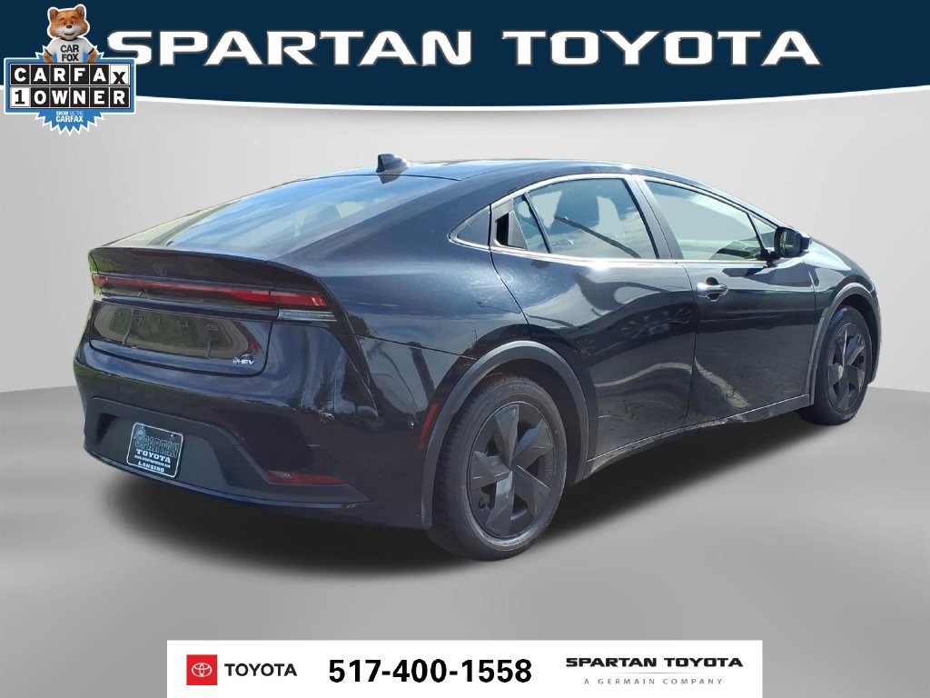 Used 2025 Toyota Prius LE FWD image 7