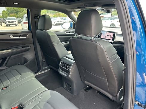 New 2026 Volkswagen Atlas Cross Sport SEL AWD/4WD image 50