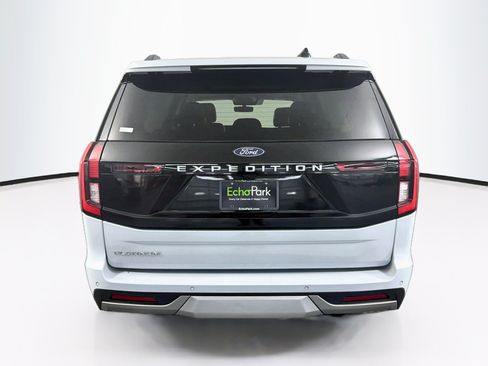 Used 2025 Ford Expedition Platinum AWD/4WD image 7