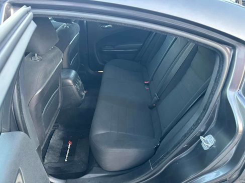 Used 2014 Dodge Charger SE w/ Sport Appearance Group image 20