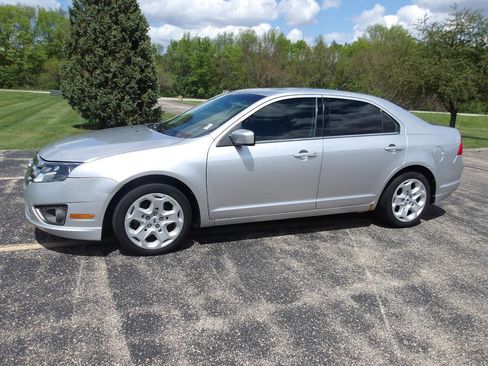 Used 2011 Ford Fusion SE w/ 202A Rapid Spec Order Code FWD image 9