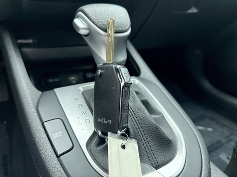 Used 2023 Kia Forte LXS w/ LXS Technology Package FWD image 20