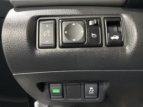 Used 2019 Nissan Sentra SV image 14