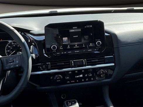 New 2025 Nissan Pathfinder SV w/ Black Appearance Package image 6