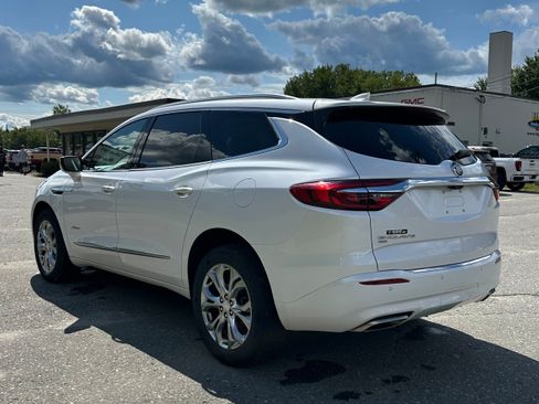 Used 2021 Buick Enclave Avenir w/ Avenir Technology Package AWD/4WD image 5