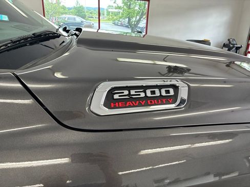 Certified 2025 RAM 2500 Big Horn AWD/4WD image 31
