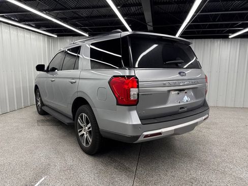 Used 2024 Ford Expedition XLT RWD image 4