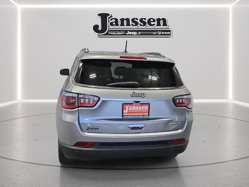 Used 2017 Jeep Compass Latitude w/ Safe & Security Group image 4