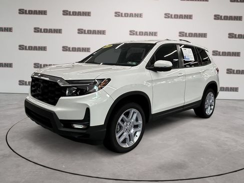 Certified 2025 Honda Passport EX-L image 1