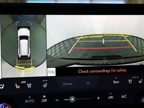 Used 2025 Lexus GX 550 image 32