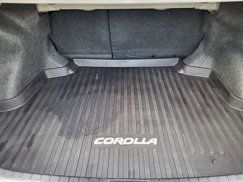 Used 2019 Toyota Corolla SE image 25