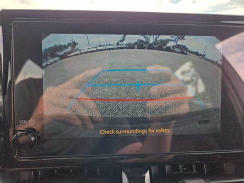 Used 2025 Toyota Corolla SE FWD image 23