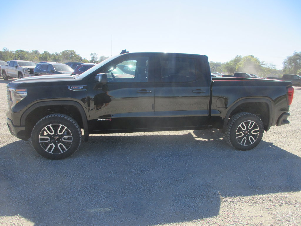 New 2026 GMC Sierra 1500 AT4 w/ AT4 Premium Package AWD/4WD image 9
