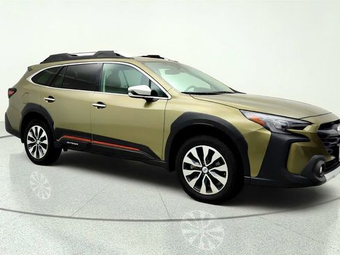 Used 2024 Subaru Outback Touring XT AWD/4WD image 3