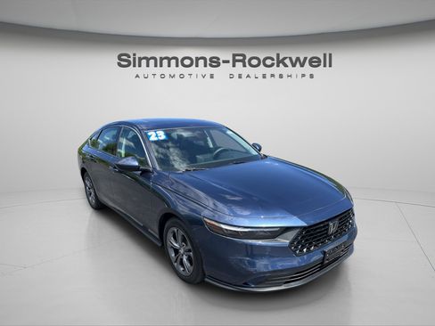 Used 2023 Honda Accord EX image 7