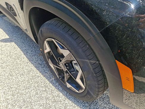 New 2025 Kia Seltos S image 4