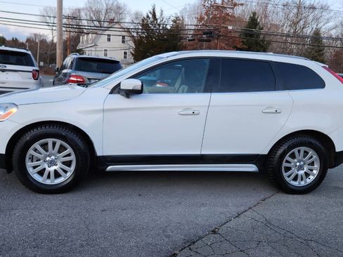 Used 2010 Volvo XC60 T6 image 9