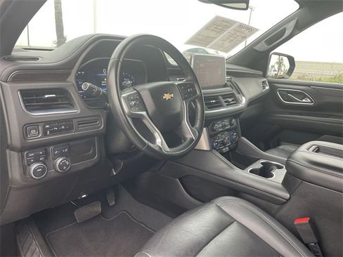 Used 2023 Chevrolet Suburban LT image 10
