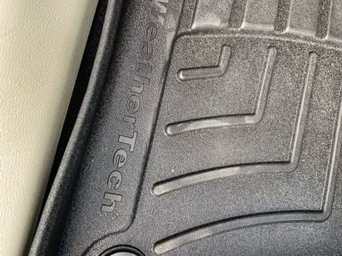 Used 2023 Volvo XC60 B5 Plus w/ Climate Package image 24