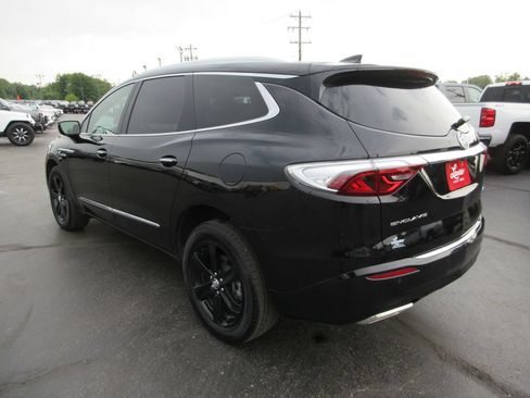 Certified 2023 Buick Enclave Essence w/ Experience Buick Package FWD image 9