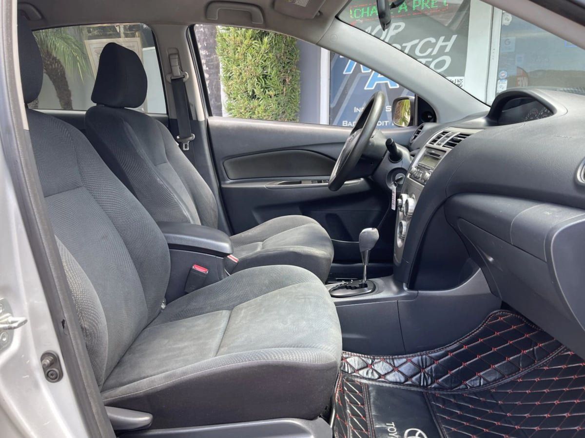 Used 2012 Toyota Yaris Sedan FWD image 19