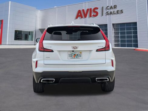 Used 2024 Cadillac XT4 Premium Luxury AWD/4WD image 7
