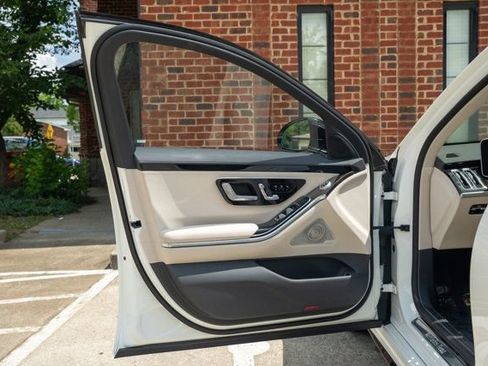 Used 2022 Mercedes-Benz S 500 4MATIC image 18