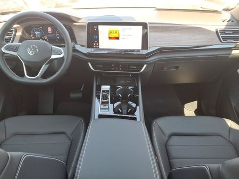 New 2026 Volkswagen Atlas SEL AWD/4WD image 8