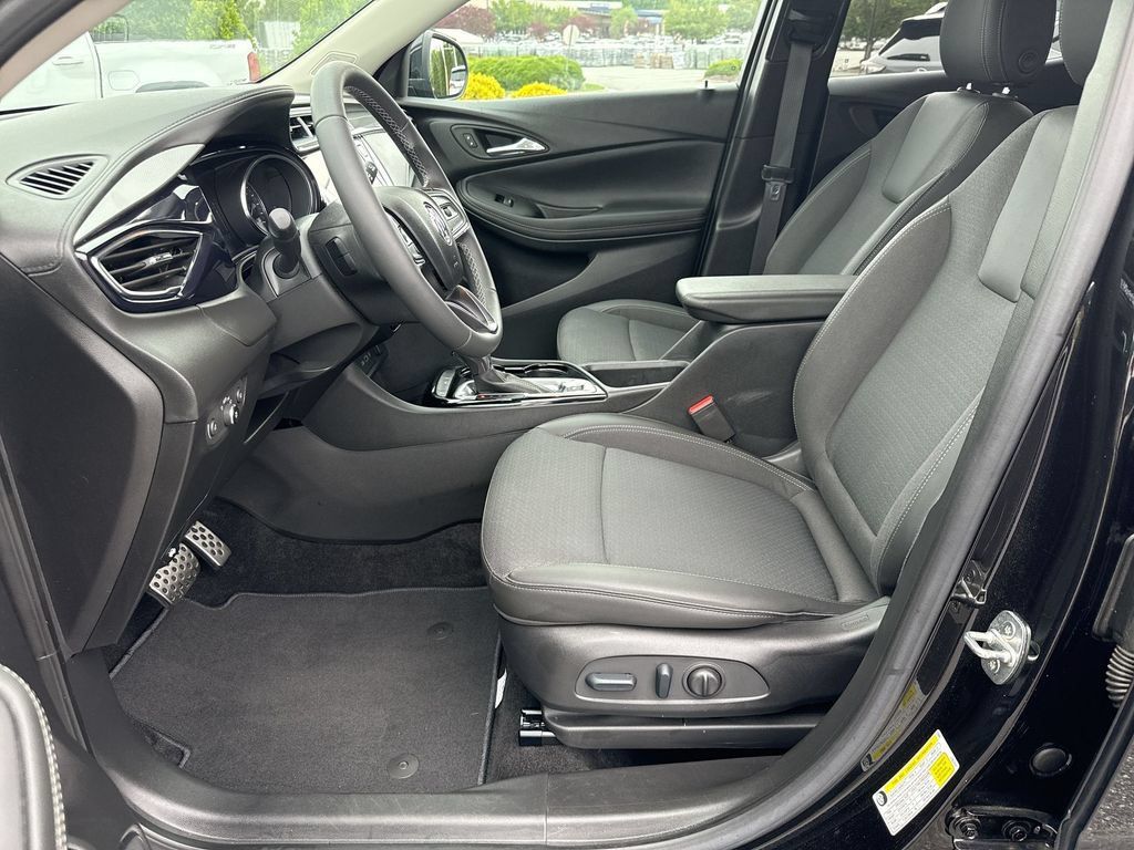 Certified 2023 Buick Encore GX Select w/ Sport Touring Package FWD image 21