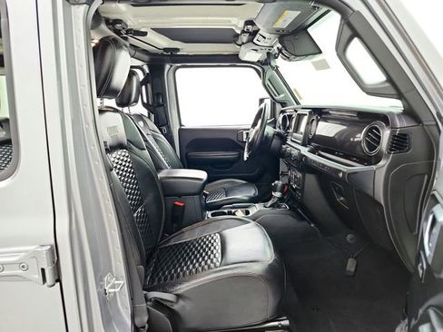 Used 2019 Jeep Wrangler Unlimited Sport AWD/4WD image 18