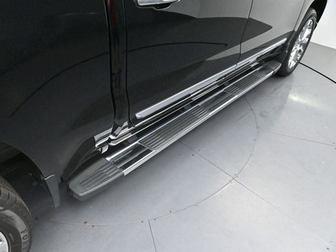 Used 2023 Chevrolet Silverado 1500 High Country w/ High Country Premium Package image 10